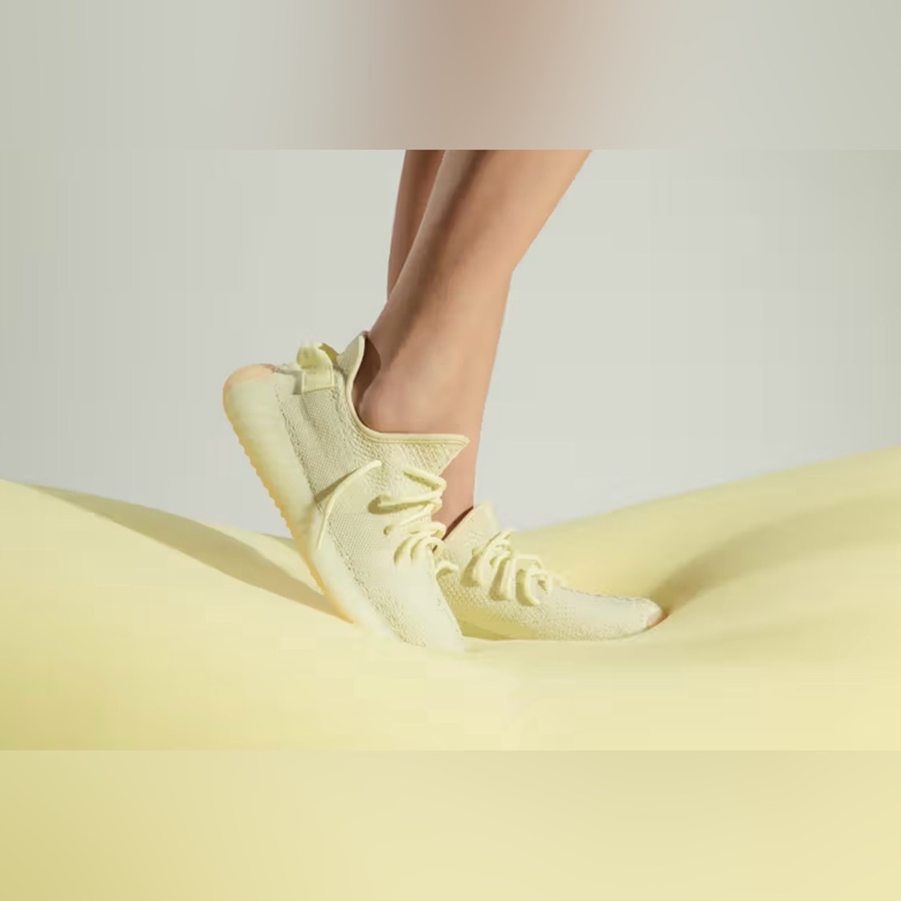 🆕NEW IN BOX🆕 💛 Adidas “YEEZY Boost 350 V2” {Butter} 💛 {Size: 5 (US)} sneakers